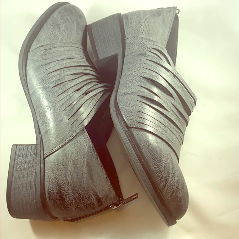 Pierre Dumas Women's Loafer Tabby-3 Gray